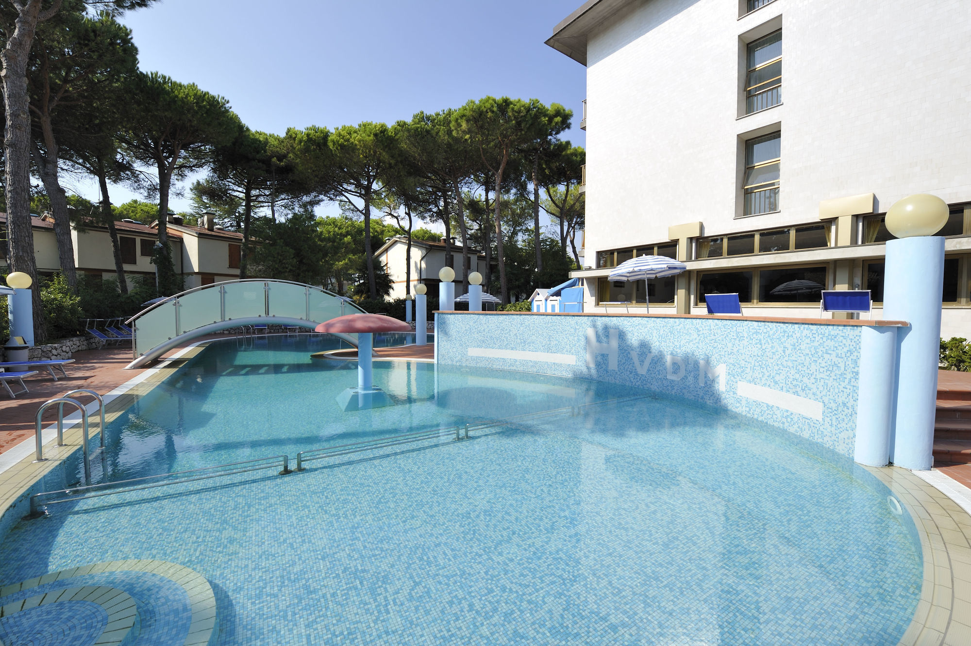 Hotel Vina De Mar Lignano Sabbiadoro Kültér fotó